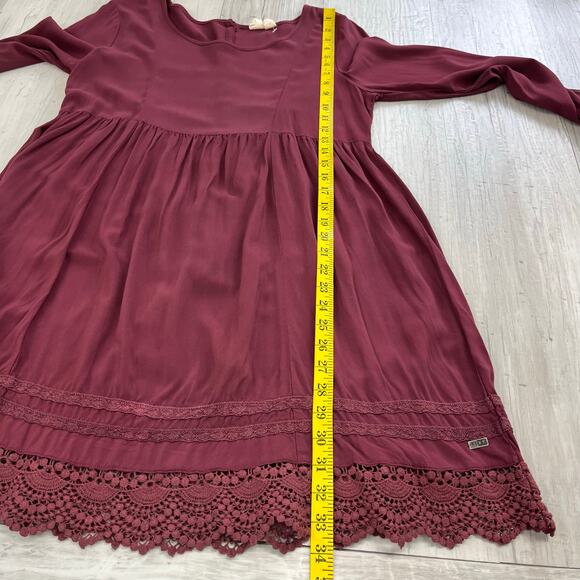 Roxy Traveler Long Sleeve Crochet Lace Pullover Empire Waist Pullover Dress - Picture 12 of 12
